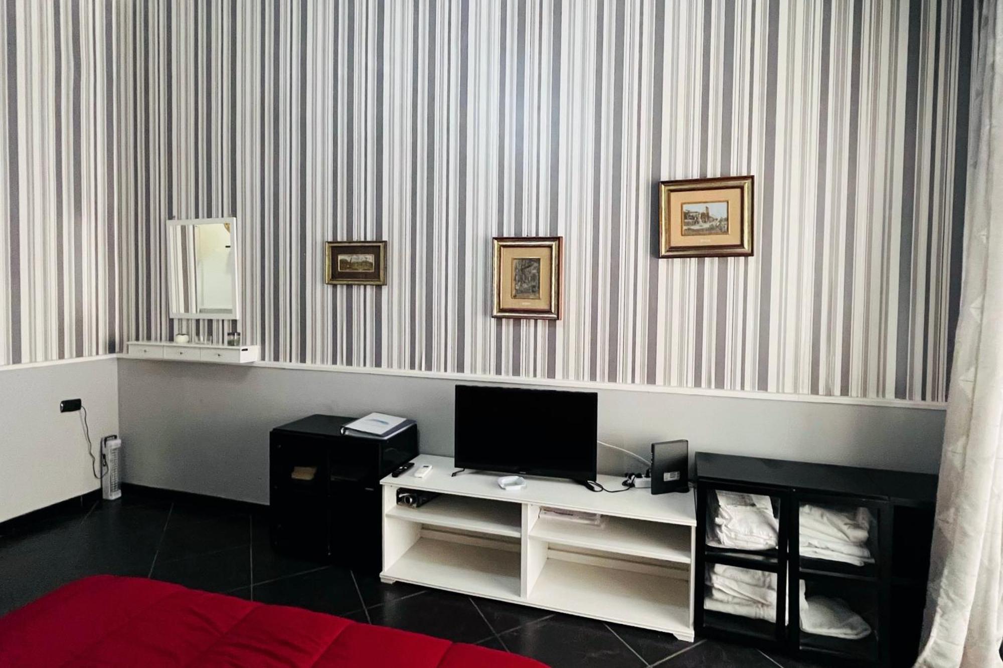Tarsia Apartment Naples