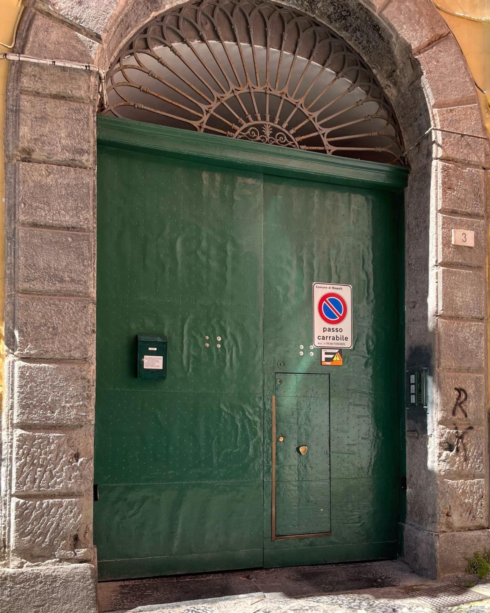 Tarsia Apartment Naples